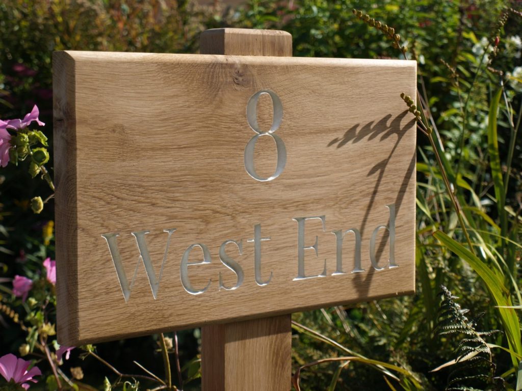 Single Post Sign
