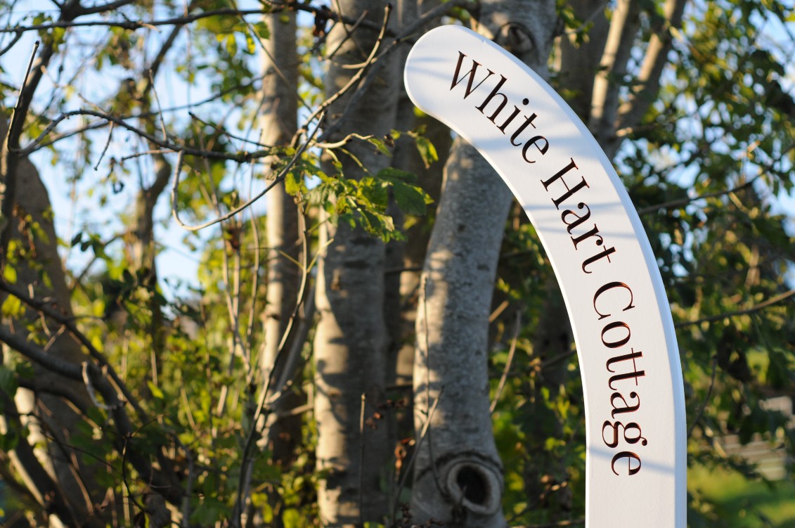 ENGRAVED OAK HOUSE SIGNS AND SLATE SIGNS